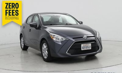 2018 Toyota Yaris IA Base