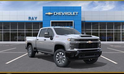 2026 Chevrolet Silverado HD Custom