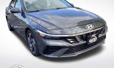 2024 Hyundai Elantra Limited