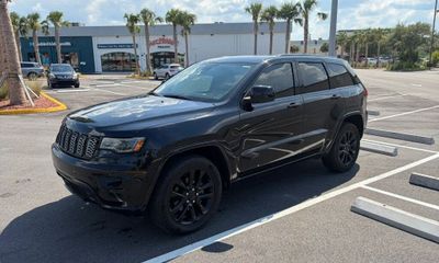 2020 Jeep Grand Cherokee Laredo