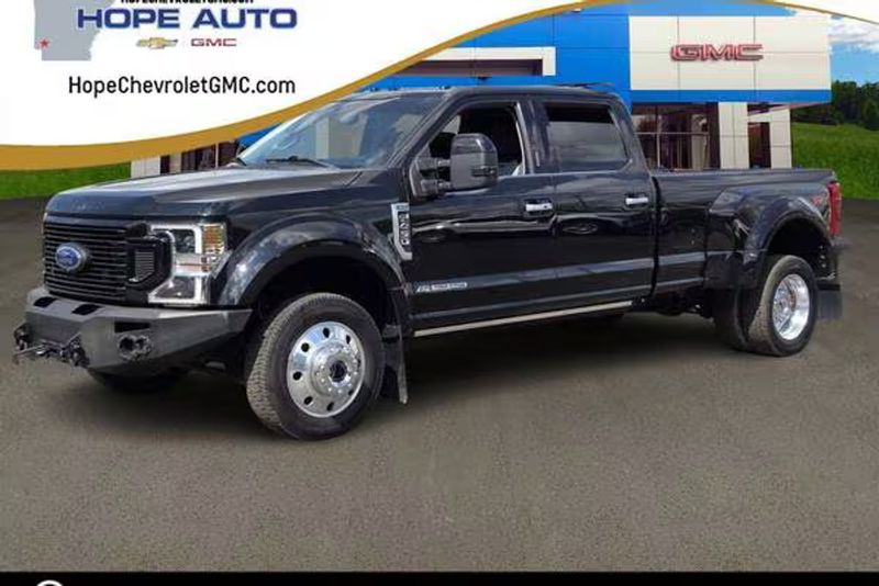 2022 Ford F-450 — a typically priced live listing