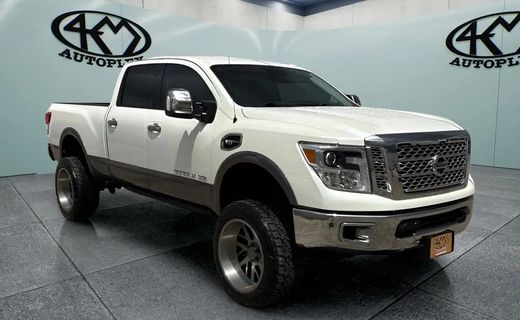 2017 Nissan Titan