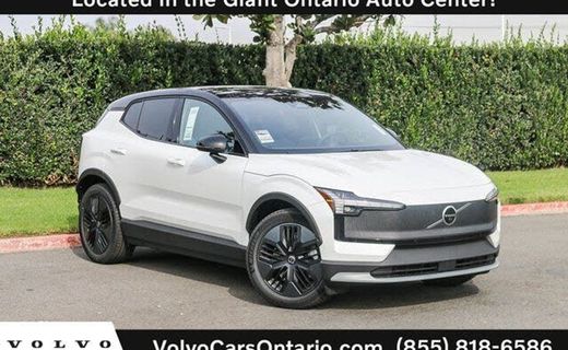 2026 Volvo EX30 CC Ultra