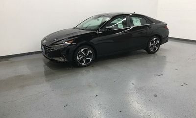 2022 Hyundai Elantra Limited