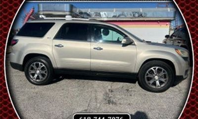 2016 GMC Acadia SLT 1