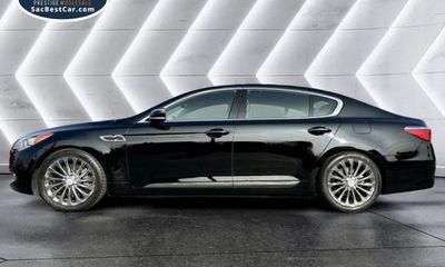 2017 Kia K900 V8 Luxury