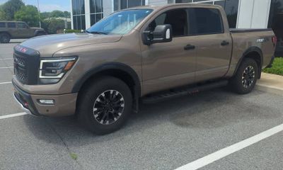 2023 Nissan Titan