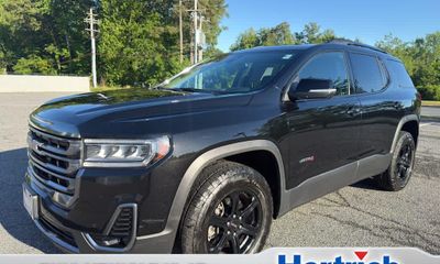2023 GMC Acadia AT4