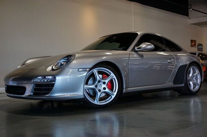 2012 Porsche 911 — a typically priced live listing