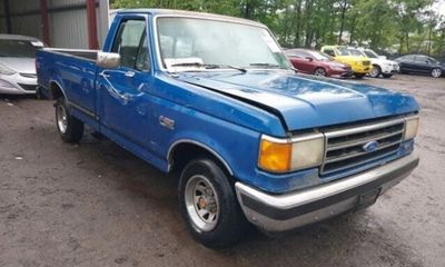 1990 Ford F-150 XLT Lariat