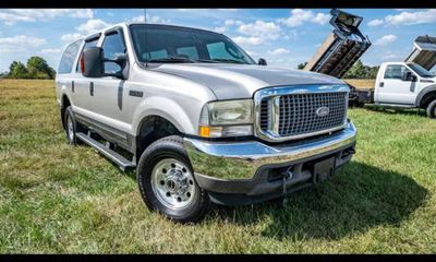 2004 Ford Excursion XLT