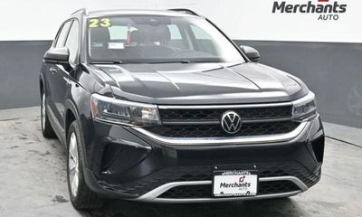 2023 Volkswagen Taos 4Motion S W