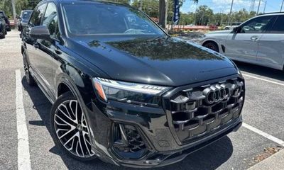 2025 Audi SQ7 Quattro Prestige