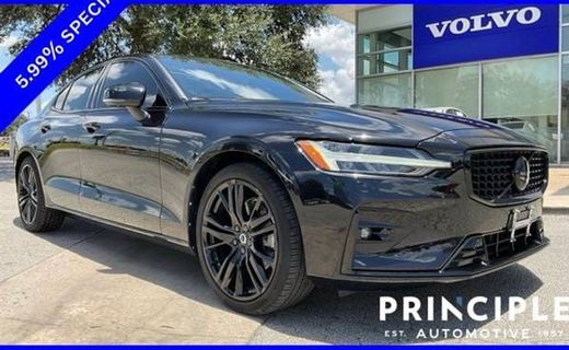 2024 Volvo S60 Plus Black Edition