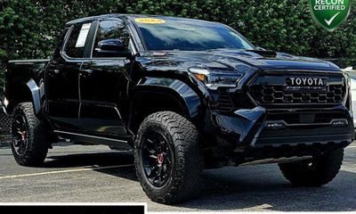 2024 Toyota Tacoma TRD OFF Road