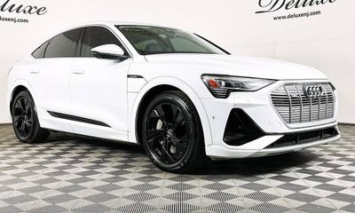 2022 Audi E-Tron Sportback Quattro Premium Plus