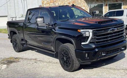 2024 Chevrolet Silverado HD High Country