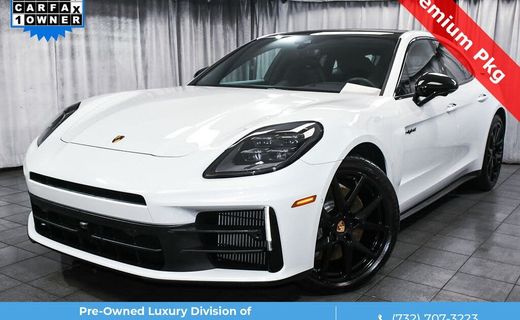 2025 Porsche Panamera 4
