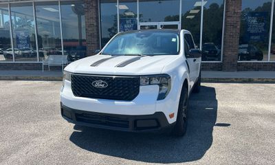 2025 Ford Maverick XLT