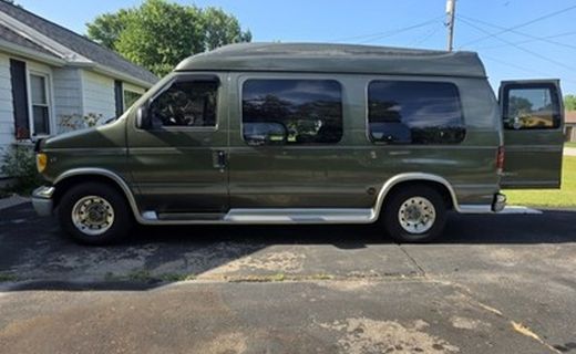 2002 Ford E-150