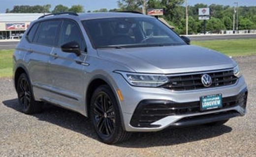 2022 Volkswagen Tiguan SE Black
