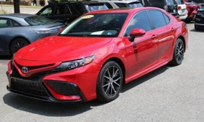 2024 Toyota Camry SE