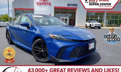 2025 Toyota Camry SE