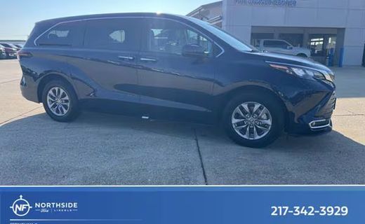 2024 Toyota Sienna XLE