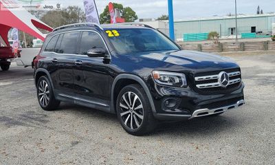2023 Mercedes-Benz GLB-Class GLB250