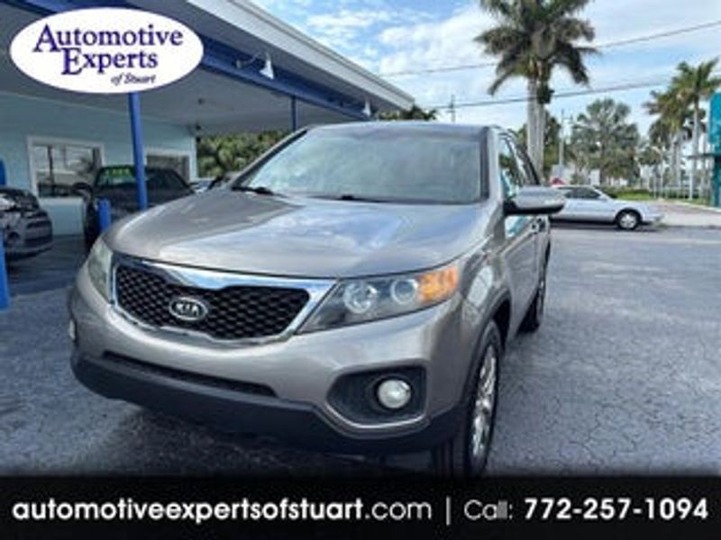 2011 Kia Sorento — a typically priced live listing