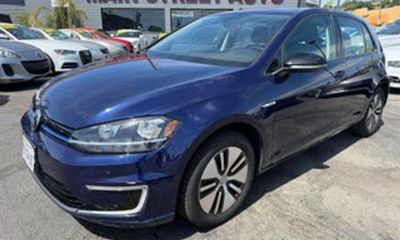 2017 Volkswagen E-Golf SE