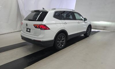 2023 Volkswagen Tiguan SE
