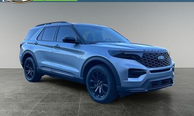 2023 Ford Explorer ST Line