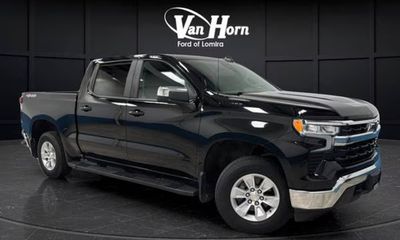 2023 Chevrolet Silverado LT