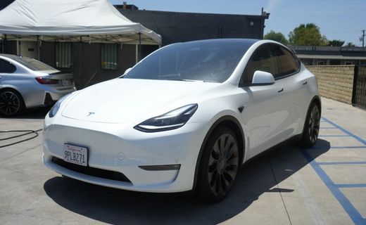 2023 Tesla Model Y Performance