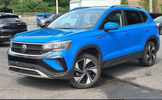 2024 Volkswagen Taos 4MOTION SE