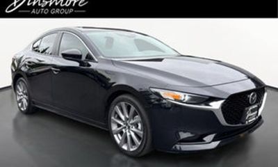 2024 Mazda MAZDA3 Preferred Package