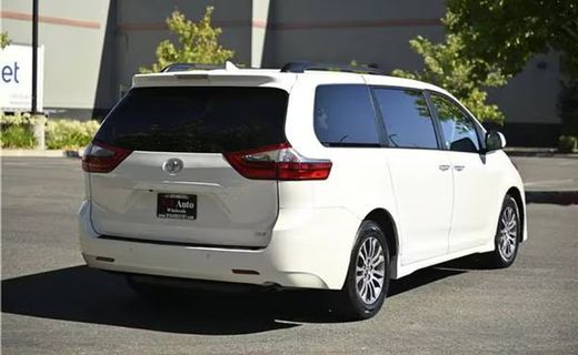 2020 Toyota Sienna Q Grade
