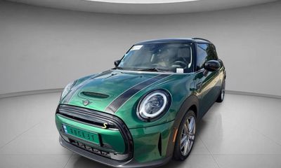 2023 Mini Hardtop SE Hatchback
