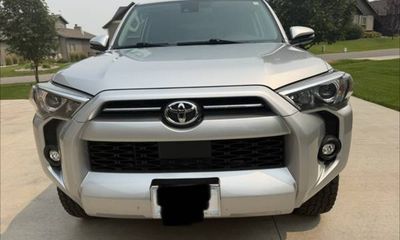 2021 Toyota 4Runner SRS Prem