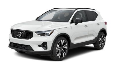 2026 Volvo XC40 Plus Dark