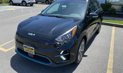 2022 Kia Niro S EX