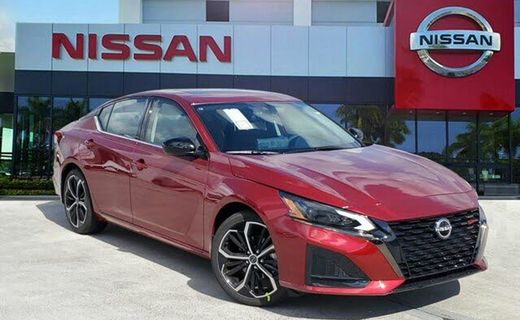 2023 Nissan Altima SR