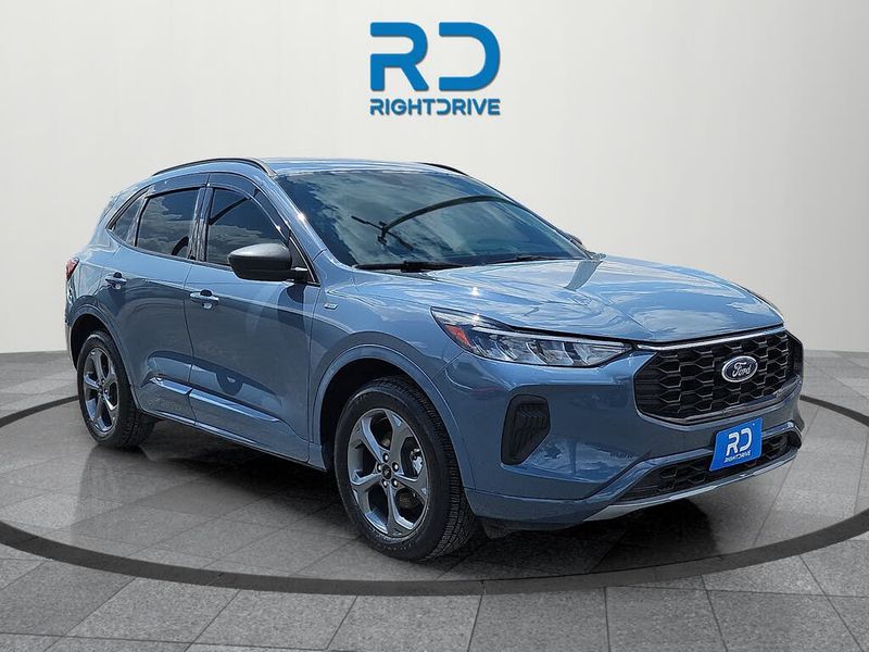 2023 Ford Escape — a typically priced live listing