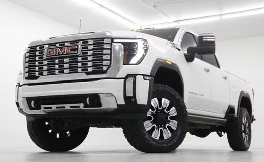 2024 GMC Sierra HD Denali