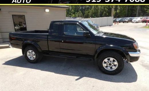 1999 Nissan Frontier SE