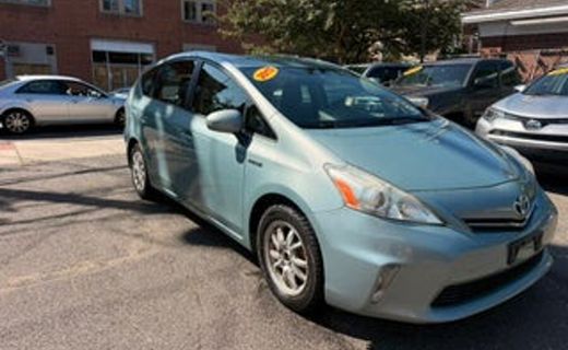 2013 Toyota Prius V Three