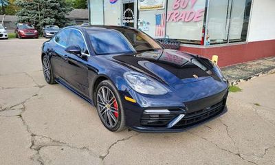 2017 Porsche Panamera