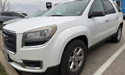2016 GMC Acadia SLE 2