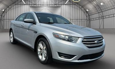 2016 Ford Taurus SEL